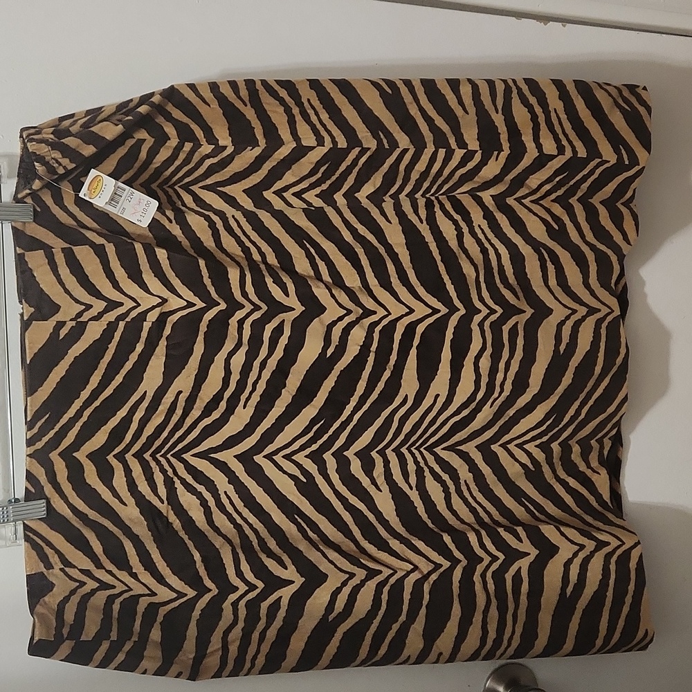 Talbots brown tan Zebra Print velour skirt Size 22